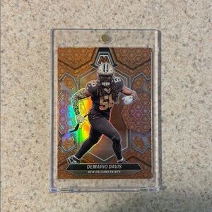 Demario Davis Honeycomb Case Hit